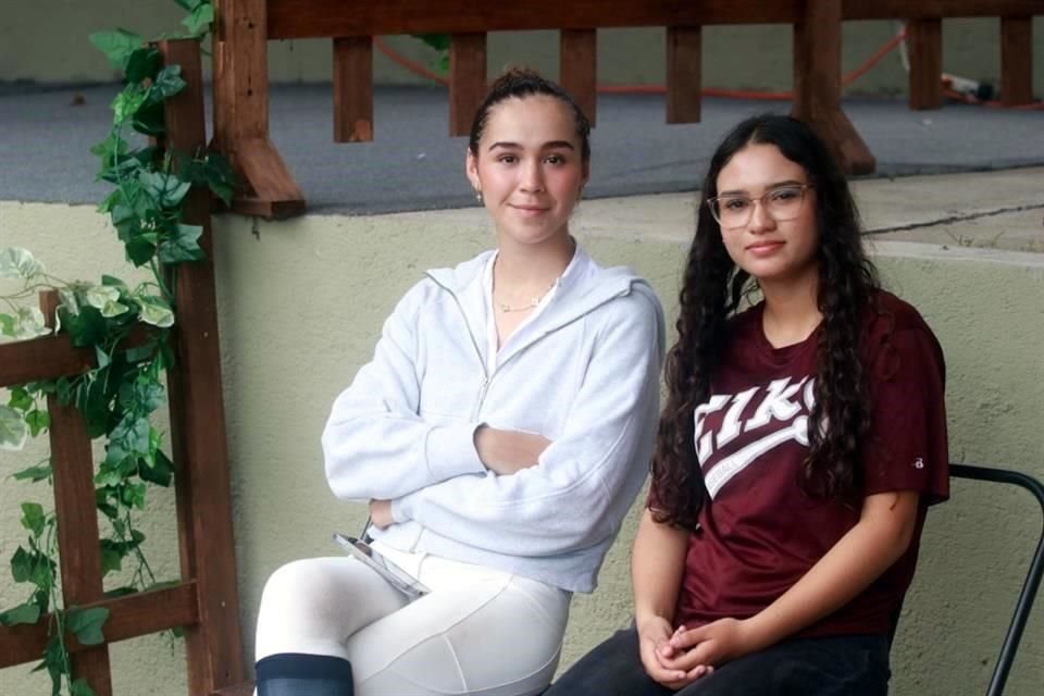 Regina Córdoba y Vanessa Juárez