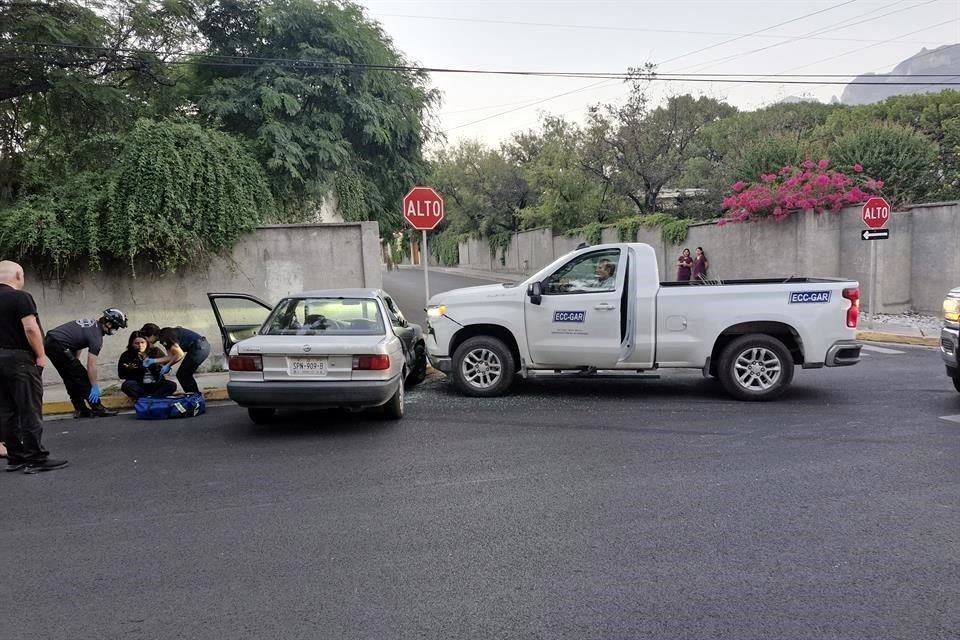 Pese al fuerte accidente, ninguno de los involucrados quiso ser llevado en ambulancia a un hospital.