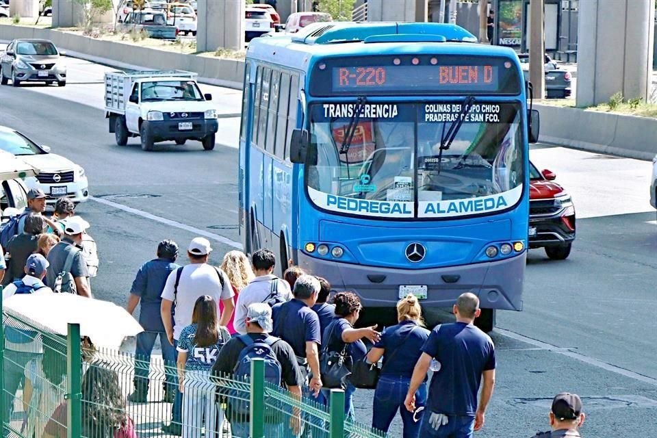 Se comentó que el denominado 'Un Día sin Choferes' arrancará a las 5:00 horas de mañana.