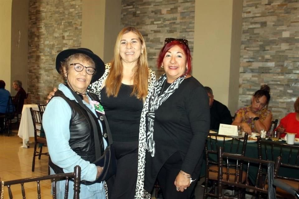 Yulet Guzmán, Mary Barbosa y Rosy Domínguez