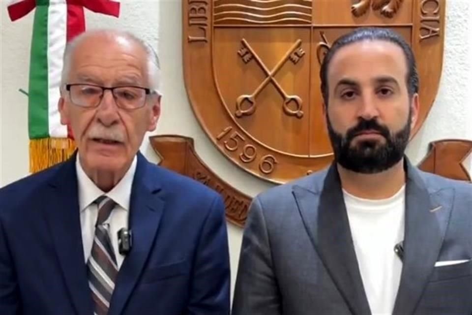 Fernando Garza, actual Secretario de Desarrollo Urbano, le pidió a los ciudadanos que recibieron una autorización de De la Fuente a que se acerquen al municipio.