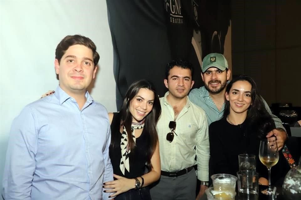 Gonzalo Garza, Lucia Guajardo, Gerardo Flores, Gerardo Moncada y Megan Dalmau