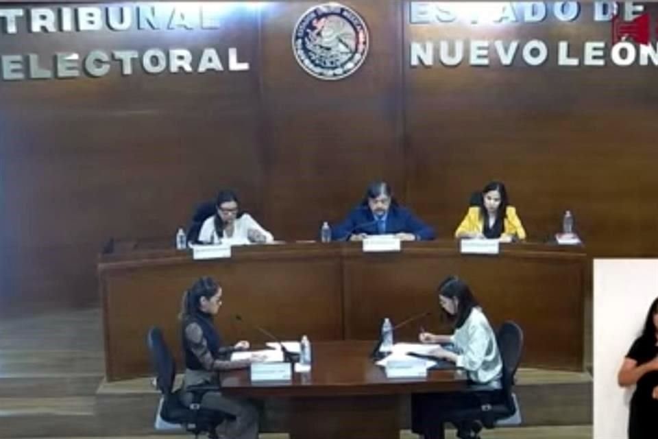 Se determinó que los denunciados no comprobaron contar con los permisos requeridos para ese tipo de propaganda electoral.