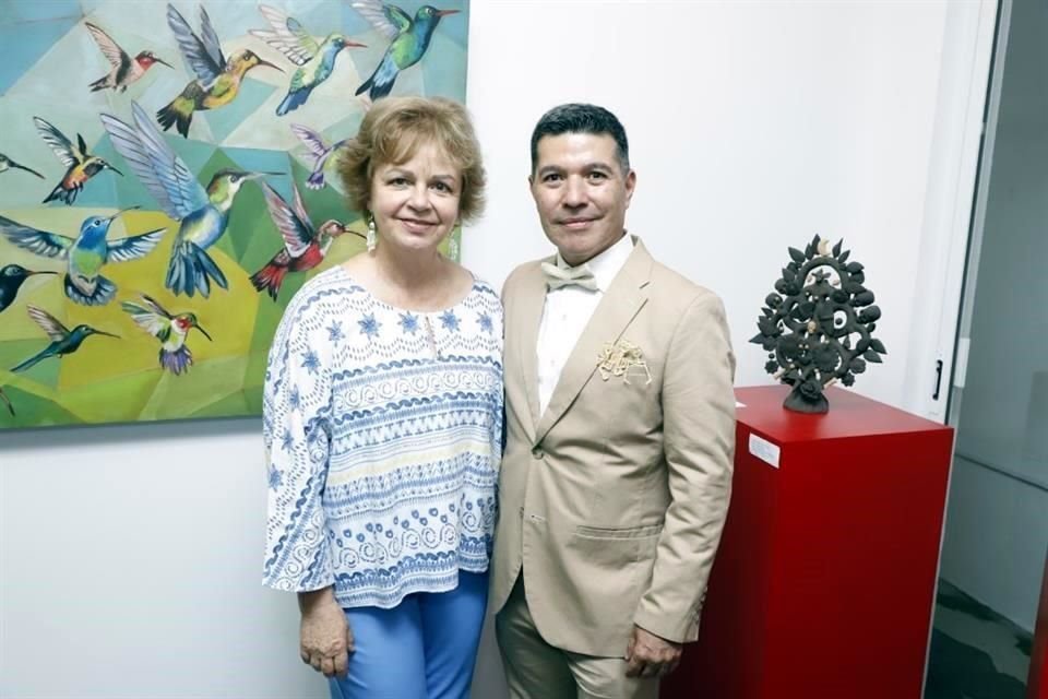 Rosemarie Thommen y Joel Flores