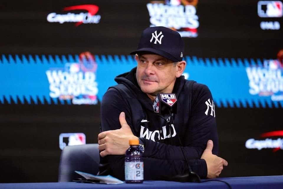 Aaron Boone buscará regresar a la Serie Mundial con los Yankees.