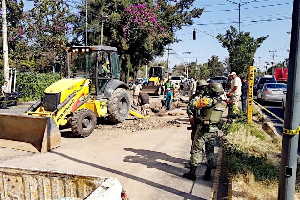 Militares resguardaron los trabajos en la zona.