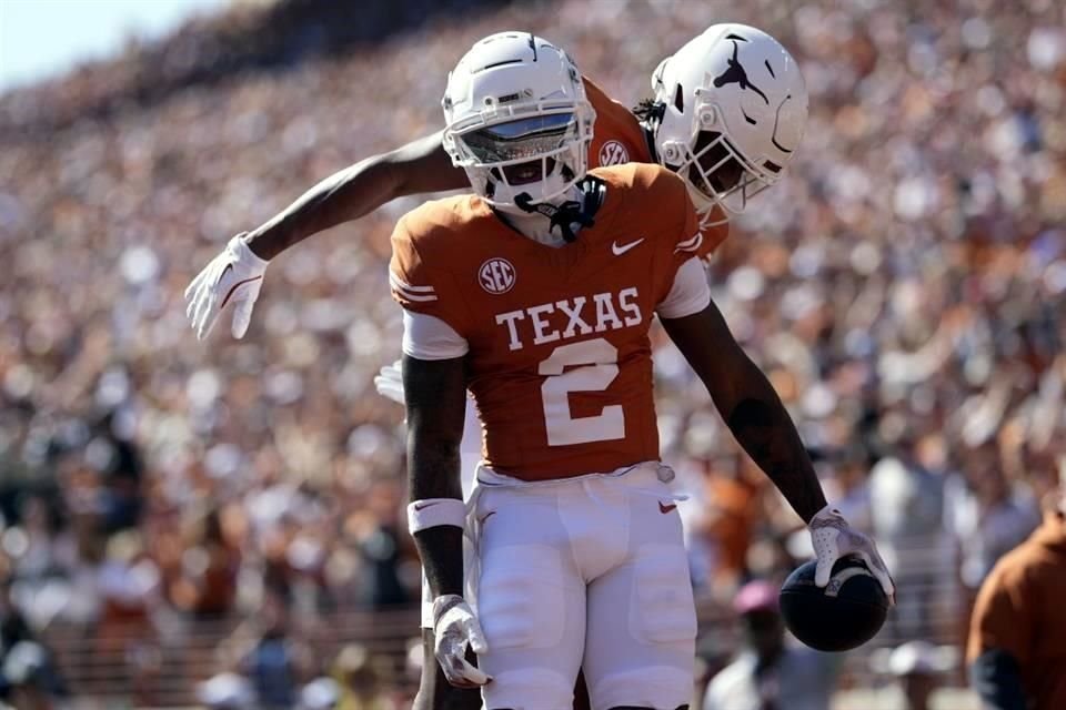 Texas tuvo un día redondo en su campo.