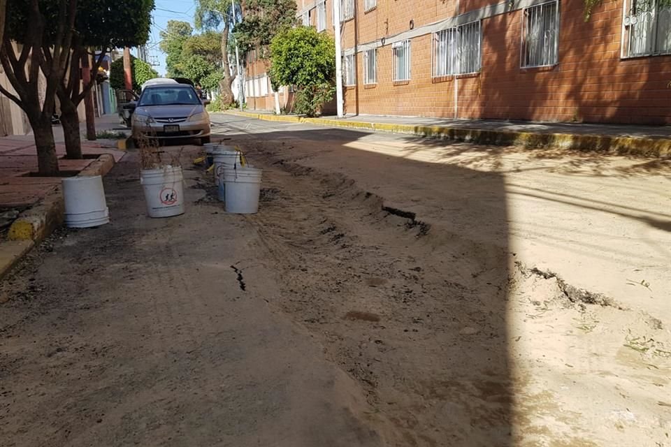 Las oquedades de Calle 94 fueron rellenadas. Se espera que la siguiente semana se realice la repavimentación.  