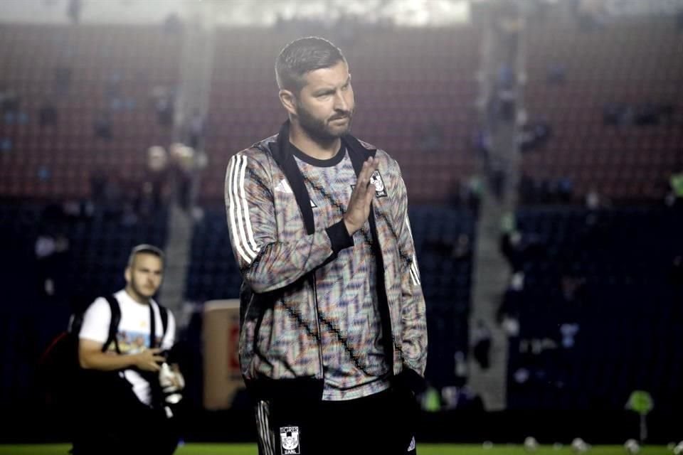 André-Pierre Gignac tuvo una mala noche en la Ciudad de México, pues a los pocos minutos de arrancado el duelo ante los Cementeros, tuvo que dejar el partido debido a una lesión.