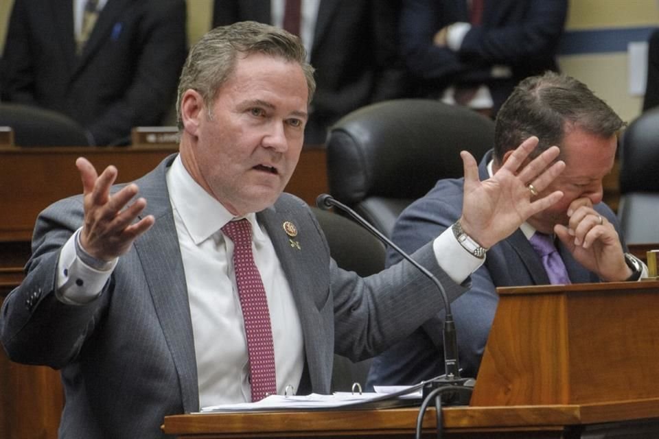 El representante Mike Waltz durante una audiencia en el Capitolio el 22 de julio del 2024.