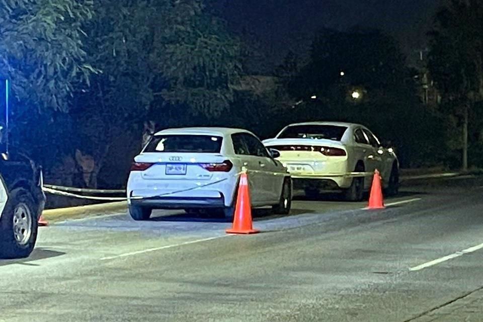 Los hechos trascendieron alrededor de las 20:00 horas, sobre la Avenida Alfonso Reyes, en su cruce con Paseo de los Narcisos, en la Colonia Del Paseo Residencial.