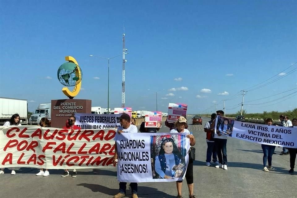 La manifestación afecta el tráfico en los dos sentidos.