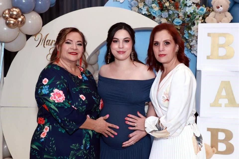 Blanca Nelly Saldaña de González, Fernanda Alanís Garza y Cristina Garza