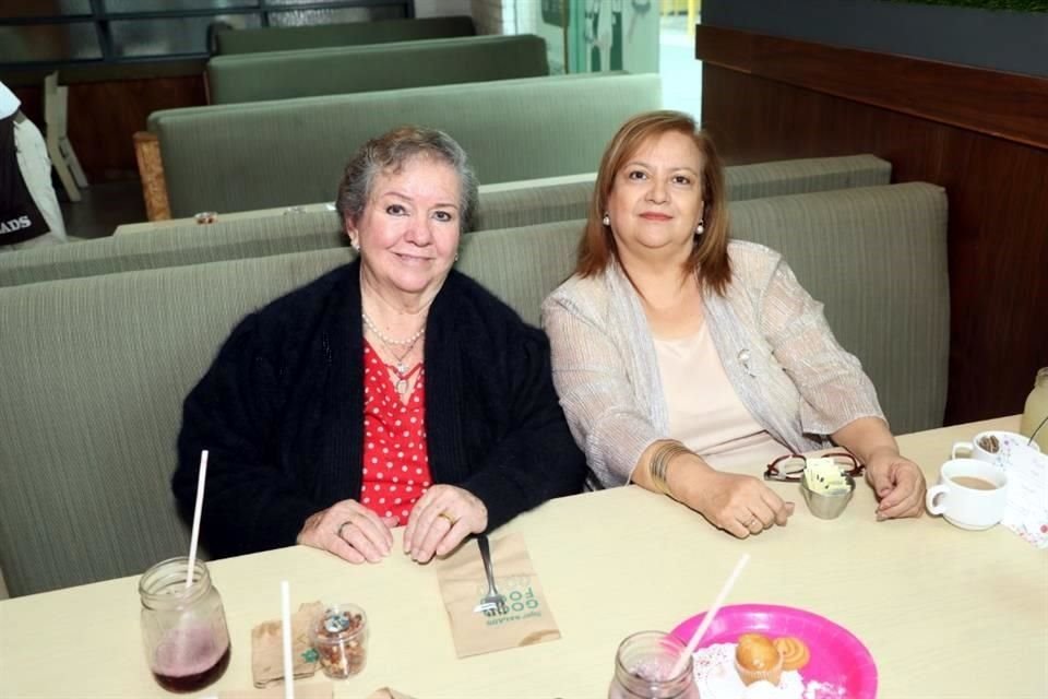 Alicia López y Lucy Garza