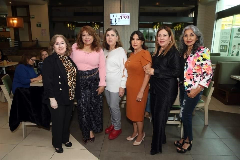 Yolis Vela, Lucy Garza, Orelia Garza, Mary Luévano, Lourdes Hidalgo y Doris Adam