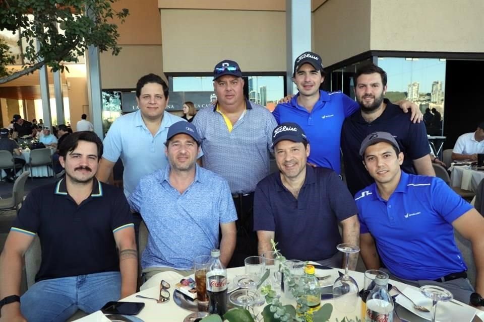 Javier Fernández, José Escamilla, David Sahagun, Gabriel Garza, Rogelio Fernández, Andrés Elosua, Javier Ibarra y Hugo Garza