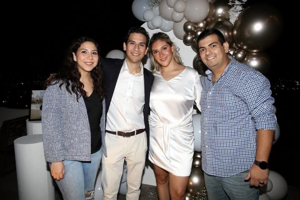 Nataly Rodríguez, Jorge Rodríguez, Valeria Villarreal y Enrique Avilés