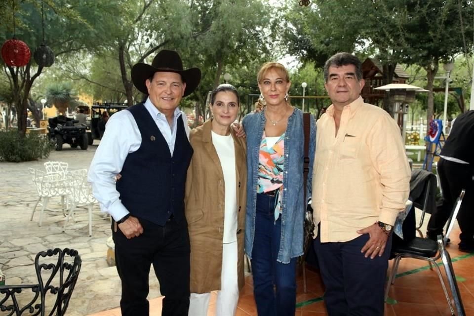 Jorge Montemayor, Norma González de Montemayor, Ana Georgina González de Gámez y Jorge Gámez