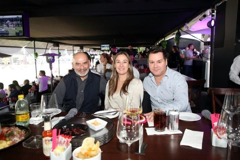 Alberto Villarreal, Ana García y Antonio Gilio