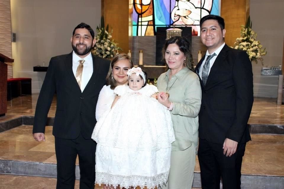 Ramech Medrano García, Mara Rodríguez, Alice Regina Medrano, Aracely García Ávila y Daniel Cruz García