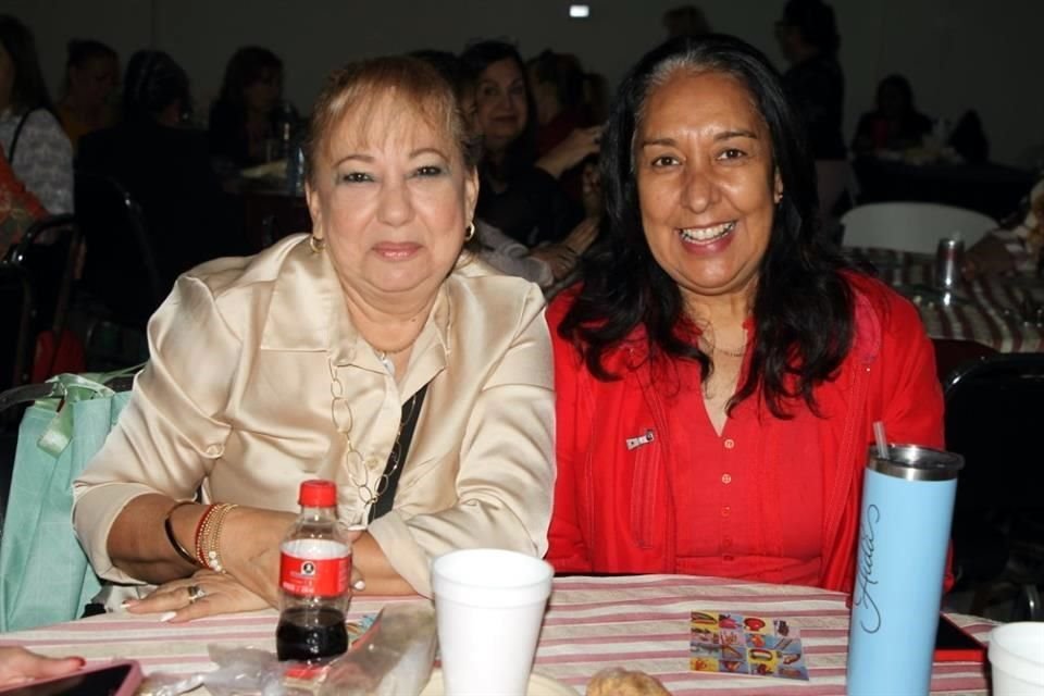 Aída Pérez y Vero Chávez