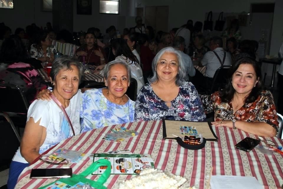 Susy Zárate, Lupita Zárate, Caro Ramírez y Malena Salinas