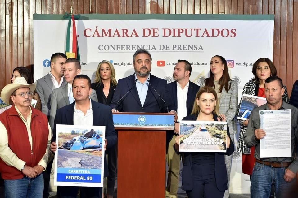 El legislador panista criticó que 11 mil millones de pesos del rubro carretero se hayan ido al Tren Maya.