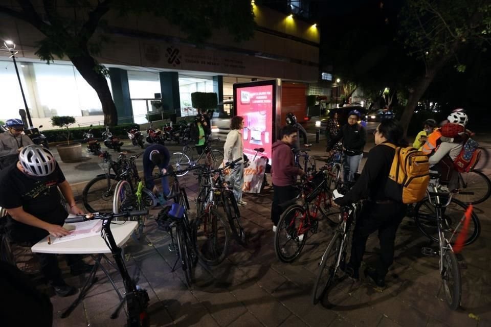 Los activistas protestaron contra la inseguridad vial.