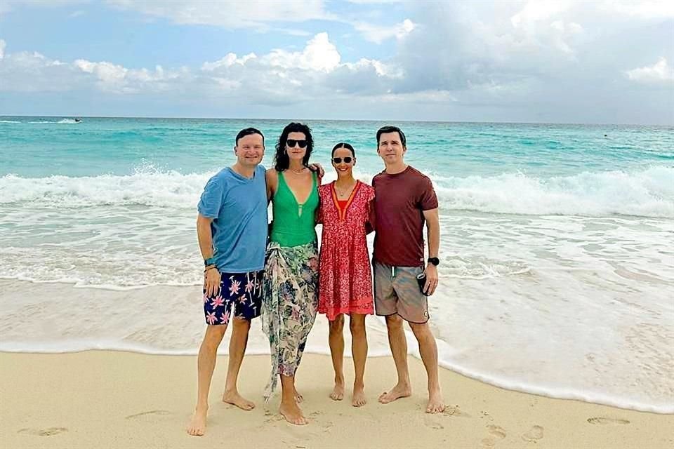 Diego Corella, Eva Jiménez de Corella, Gaby Beltrán de De la Garza y Marcelo De la Garza