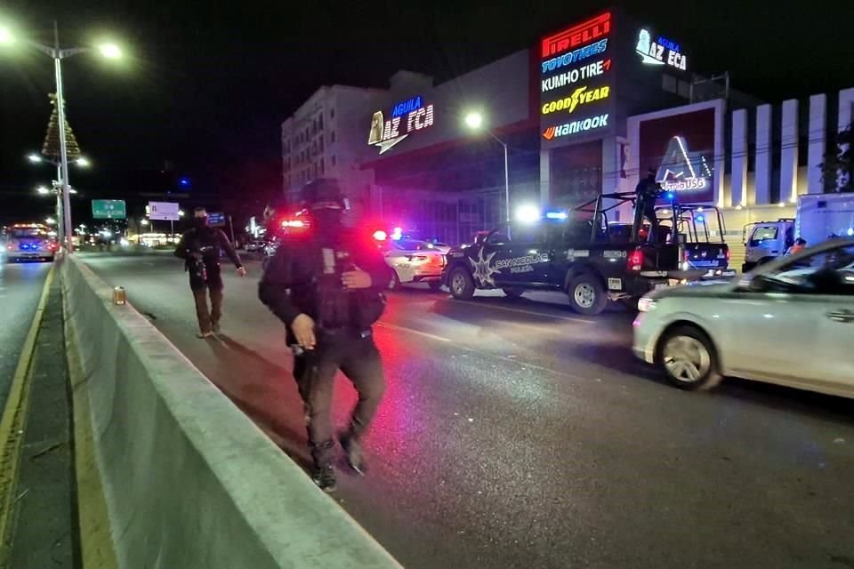 Los hechos se registraron alrededor de la 1:30 horas en el cruce de la Avenida Garza Sada y Morones Prieto.