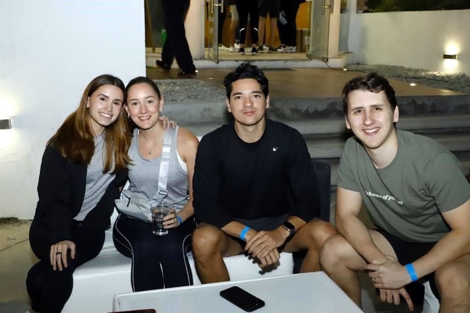 Isabel Cantú, Cristina Patiño, Pedro Vela y Hernán Belden