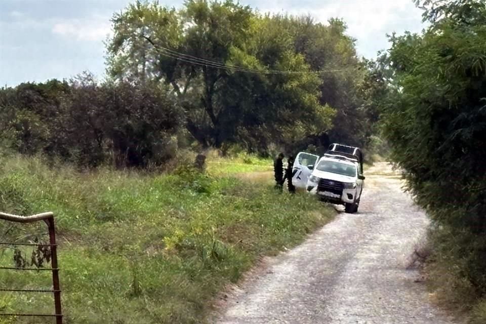 Alrededor de las 10:30 horas el cuerpo de un hombre fue localizado en una brecha, por la Carretera a la Presa Cerro Prieto, por la Hacienda de. Guadalupe.