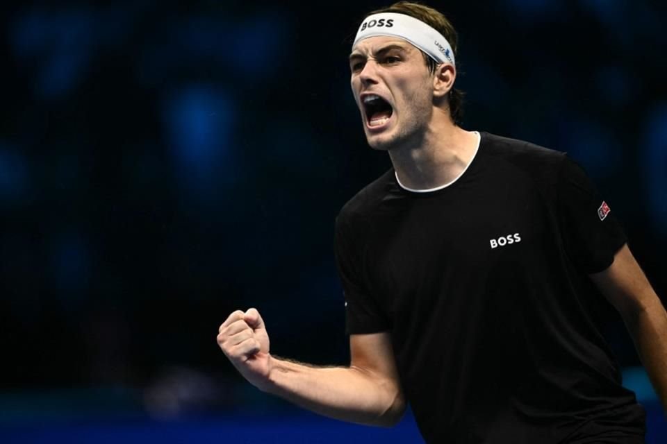 Taylor Fritz celebra la victoria en Turín.