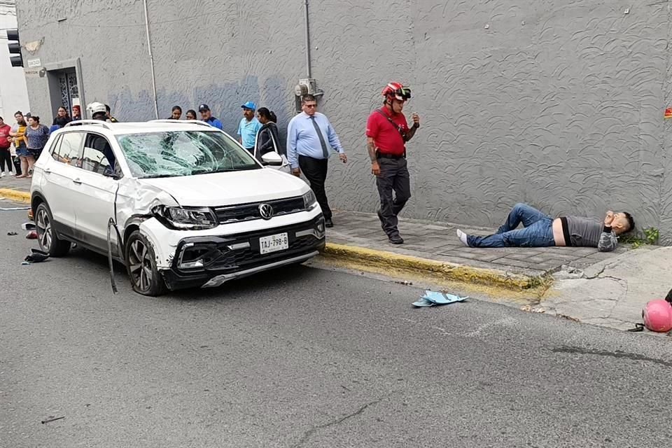 El conductor de la motoneta se identificó como Antonio Florencio Gallegos, de 35 años, quién mencionó que su acompañante, de 20 años, es su sobrina.