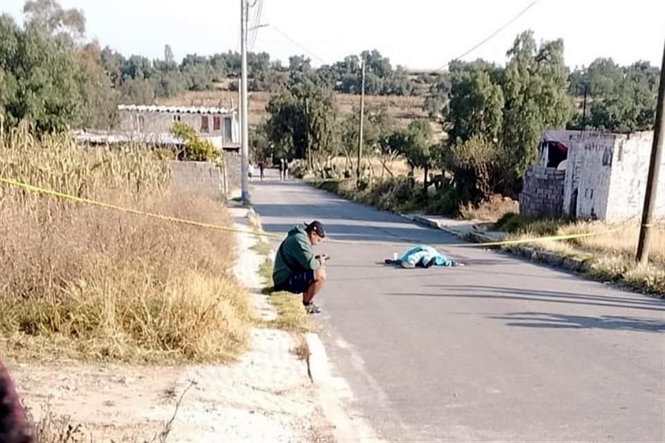 Presuntamente el agresor golpeó con un tubo a la víctima, luego de que descubrió que su esposa le era infiel.