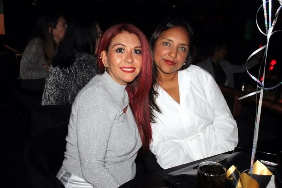 Karla y Viri Álvarez