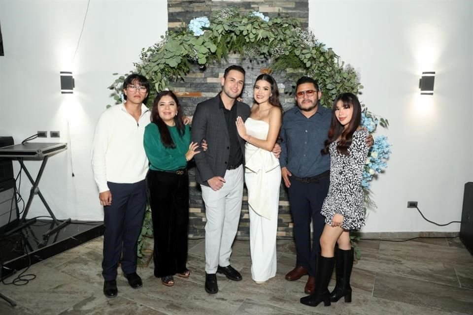 FAMILIA DE LA NOVIA: Francisco Ortiz, Marlene Valerio, LOS PROMETIDOS, Francisco Javier Ortiz, Pamela Valerio