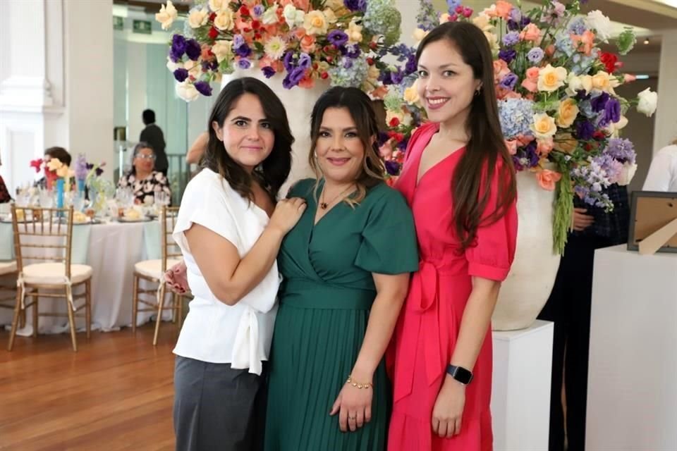 Lorena Garza, Gabriela Fernández y Tania Gámez