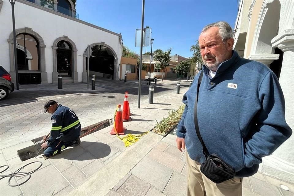 Mauricio Fernández, Alcalde de San Pedro.