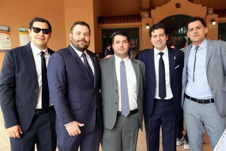 Max Garza, Ander Ibarra, Diego Benavides, Jorge Leal y Marcelo Price