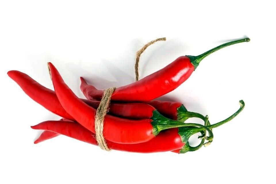 Los chiles secos ofrecen sabores únicos más allá del picante, perfectos para experimentar en la cocina.