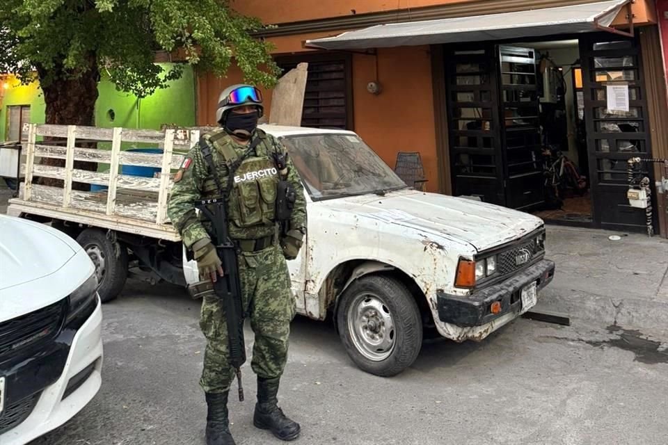 Elementos del Ejército resguardaron el área.