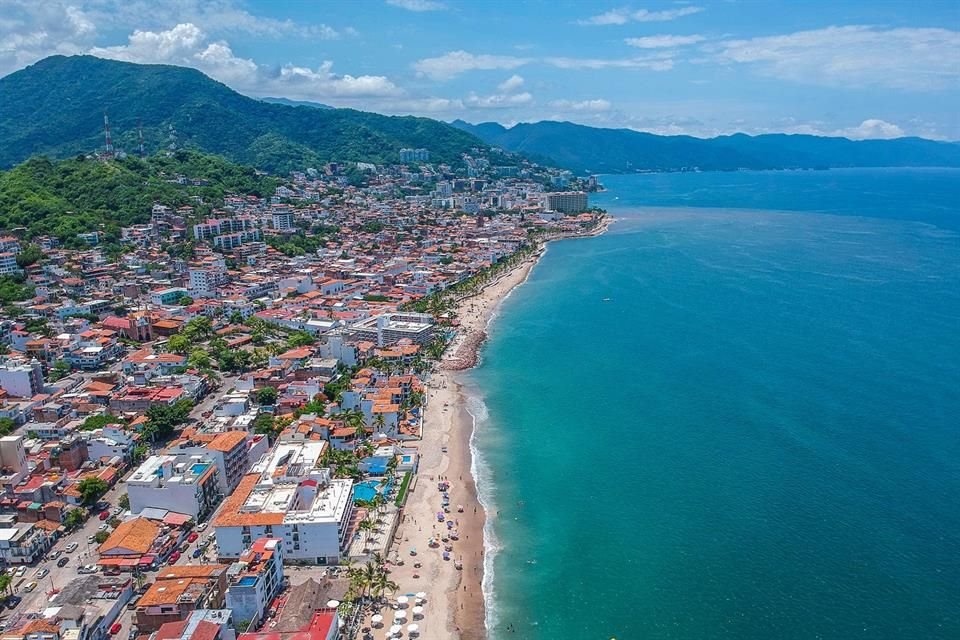 Morena dio a conocer que no apoyará ese cobro que excede 135 pesos, a los extranjeros en Puerto Vallarta.