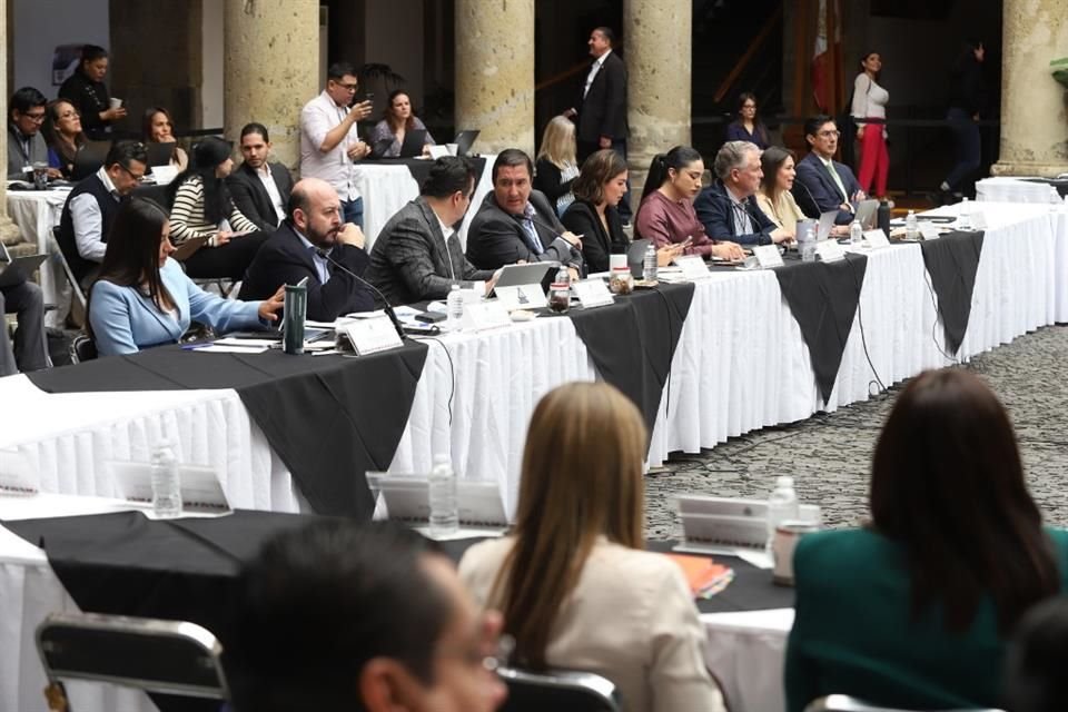 Glosa del sexto informe del Gobierno del Estado, realizado por los secretarios que forman parte de la coordinación de desarrollo económico.