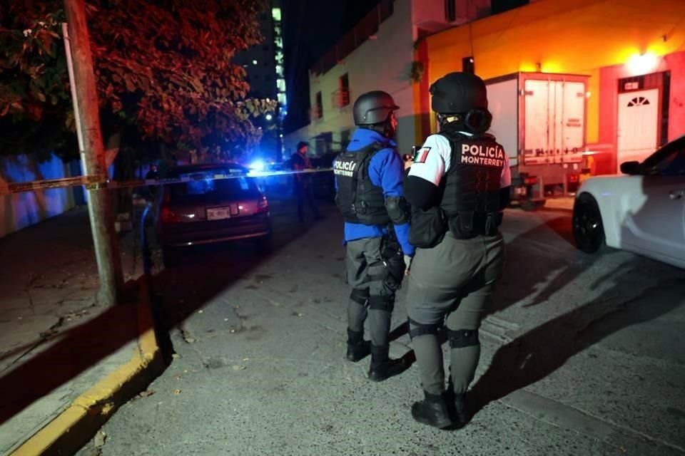 Autoridades se movilizaron al cruce de Naranjo y Allende.