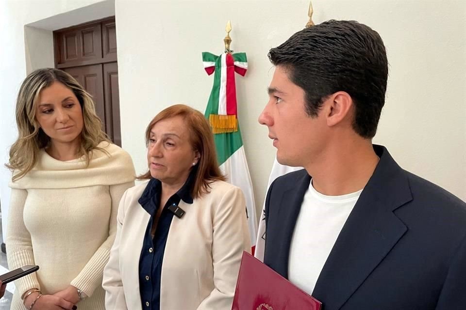 La beca será para que un alumno, de San Pedro, acuda a estudiar un semestre en la Universidad de Harvard.