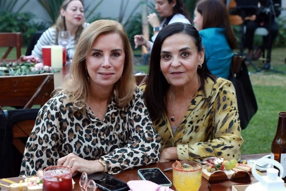 Tere Fernández de Galán y Imelda de Fernández