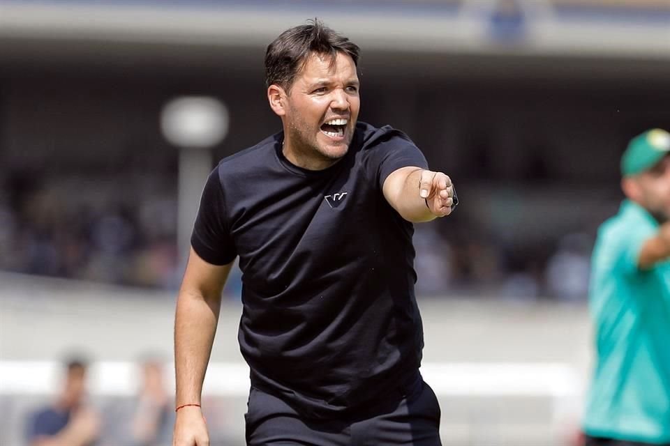 Larcamón regresa al futbol mexicano.