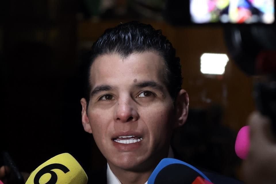 Miguel Flores llamó a sus compañeros de la Legislatura a tener 'altura de miras' y a asesorarse.