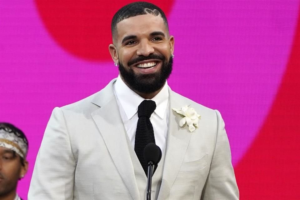 Dice Drake que la rola 'Not Like Us', de Kendrick Lamar, que habla sobre él, usó bots y apoyo de Universal Music y Spotify para ser exitosa.